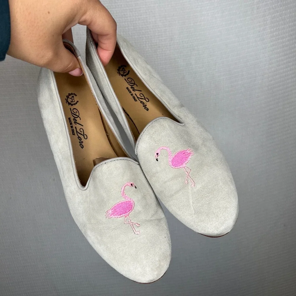 Del Toro Women's‎ Size 7 Gray Suede Flamingo Embroidered Loafers Flats Shoes